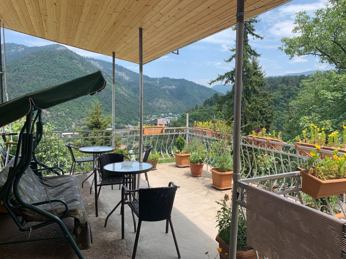 Anano'S Guesthouse بورجومي المظهر الخارجي الصورة