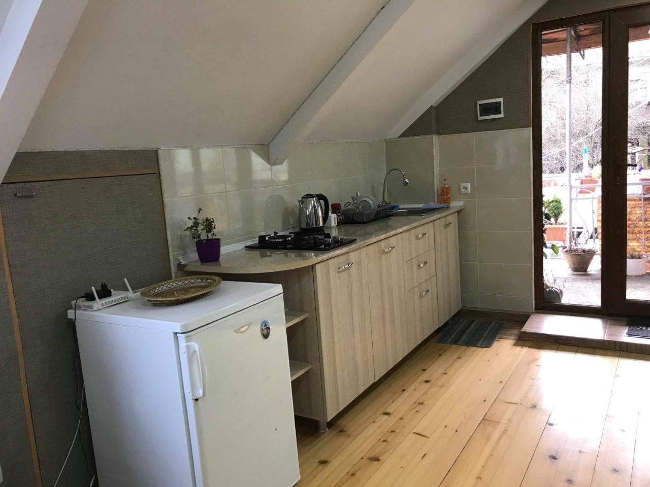Anano'S Guesthouse بورجومي المظهر الخارجي الصورة